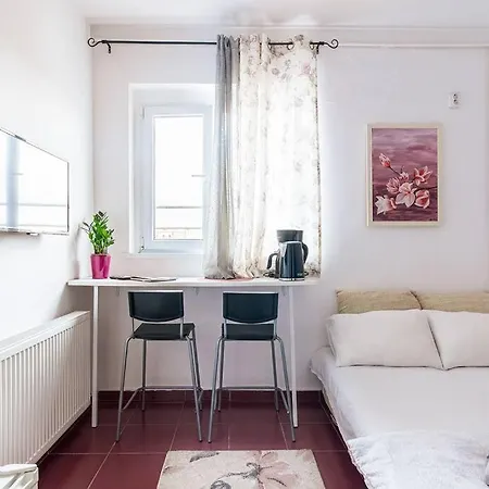 Διαμέρισμα Luminous Studio Central 10min Walk To Old Town