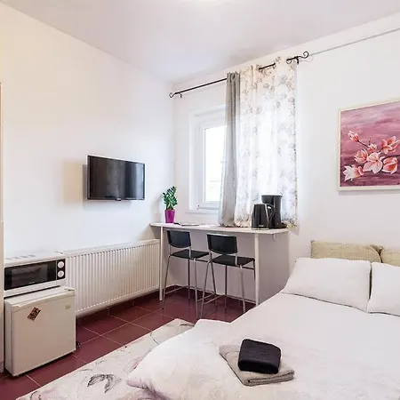 Διαμέρισμα Luminous Studio Central 10min Walk To Old Town *